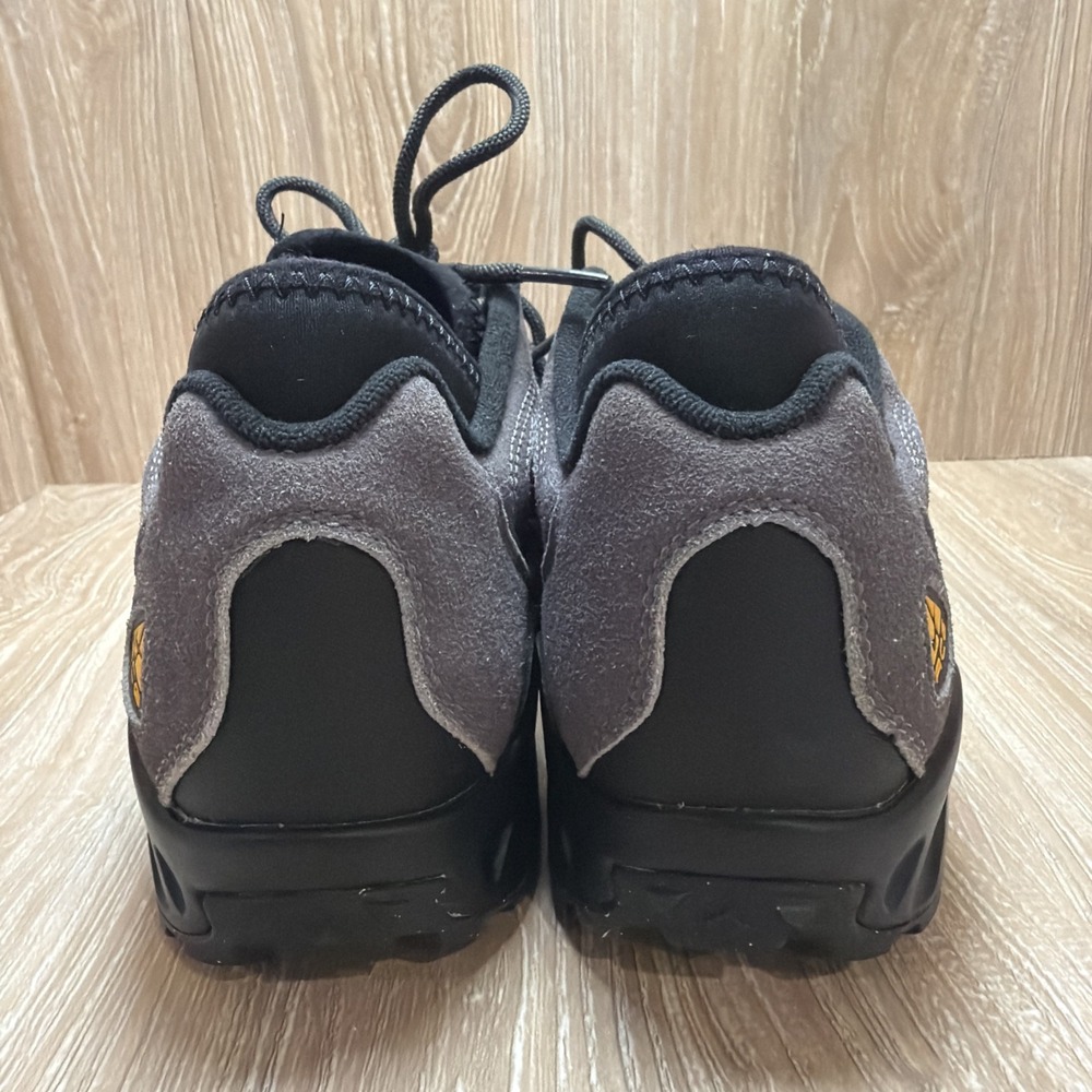 Nike ACG Air Exploraid Light Graphite Grey Gold Black Shoes Size 7 FV2925-001 - Picture 3 of 7